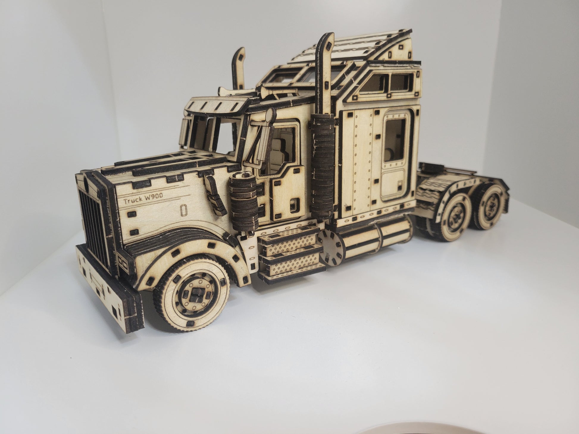 Intricately Detailed Wooden Truck W900 Model Kit