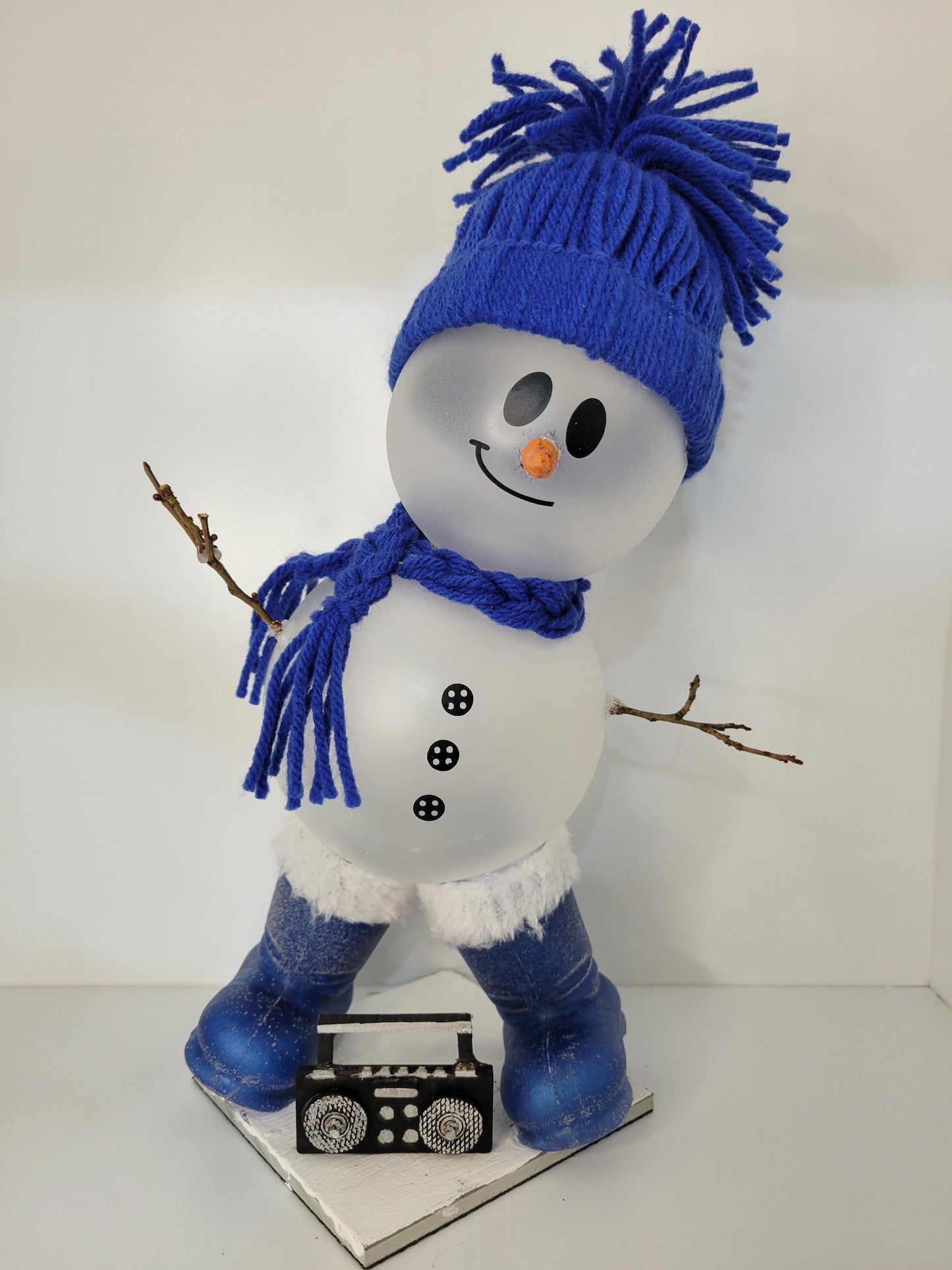 Handmade Snowman Decor, Winter Decoration, Holiday Gift, Unique Snowman Figurine, Festive Home Accent, Handmade Products
