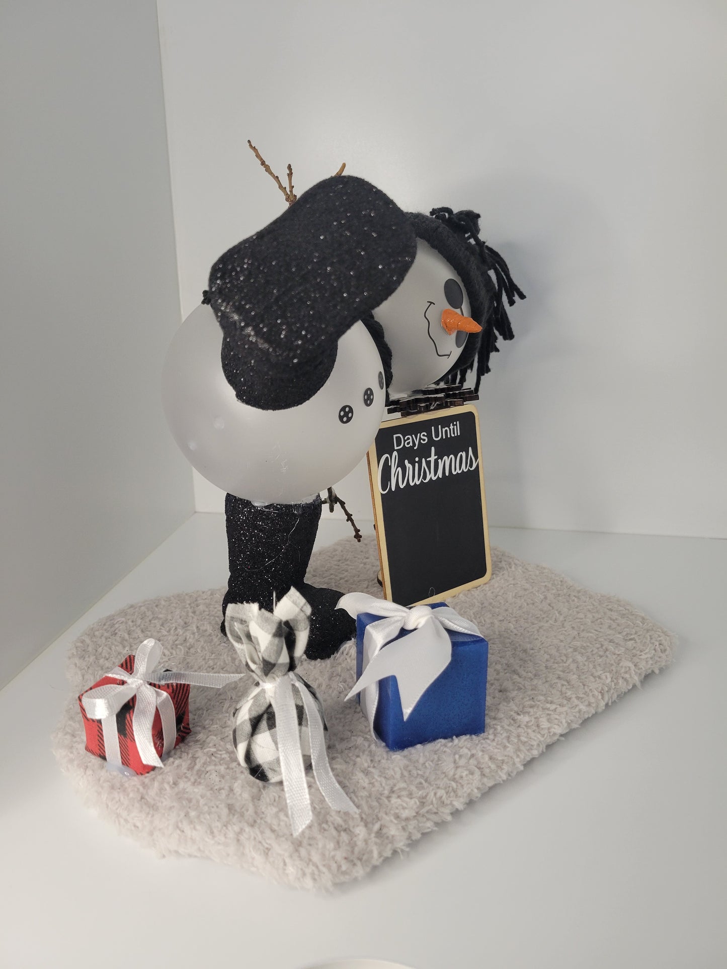 Days Until Christmas Snowman Countdown Decor