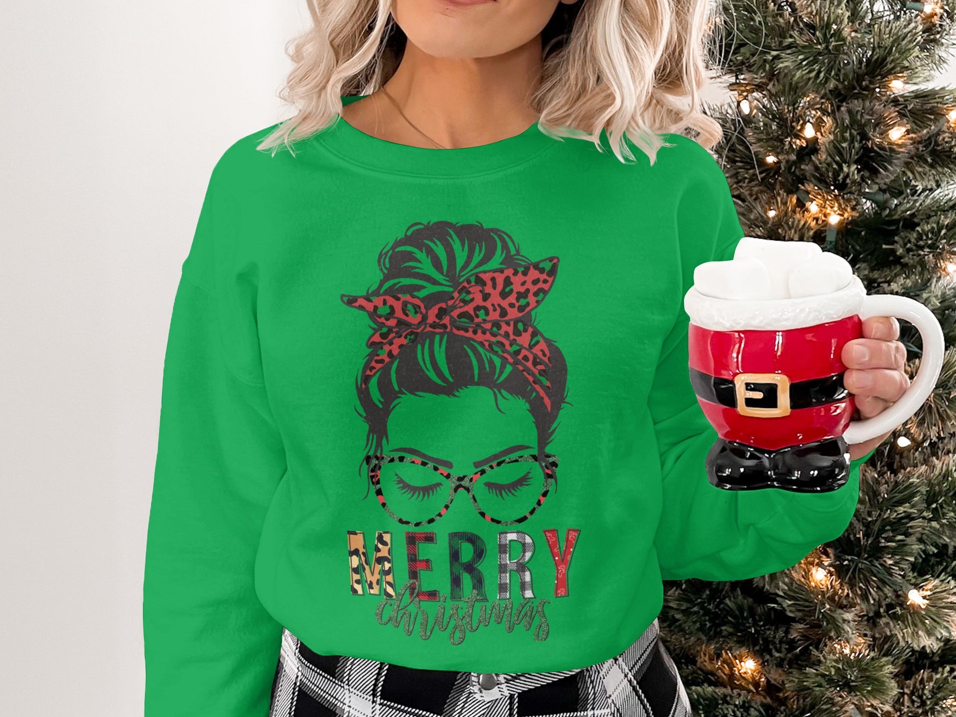 Merry Christmas Leopard Print Graphic Sweatshirt