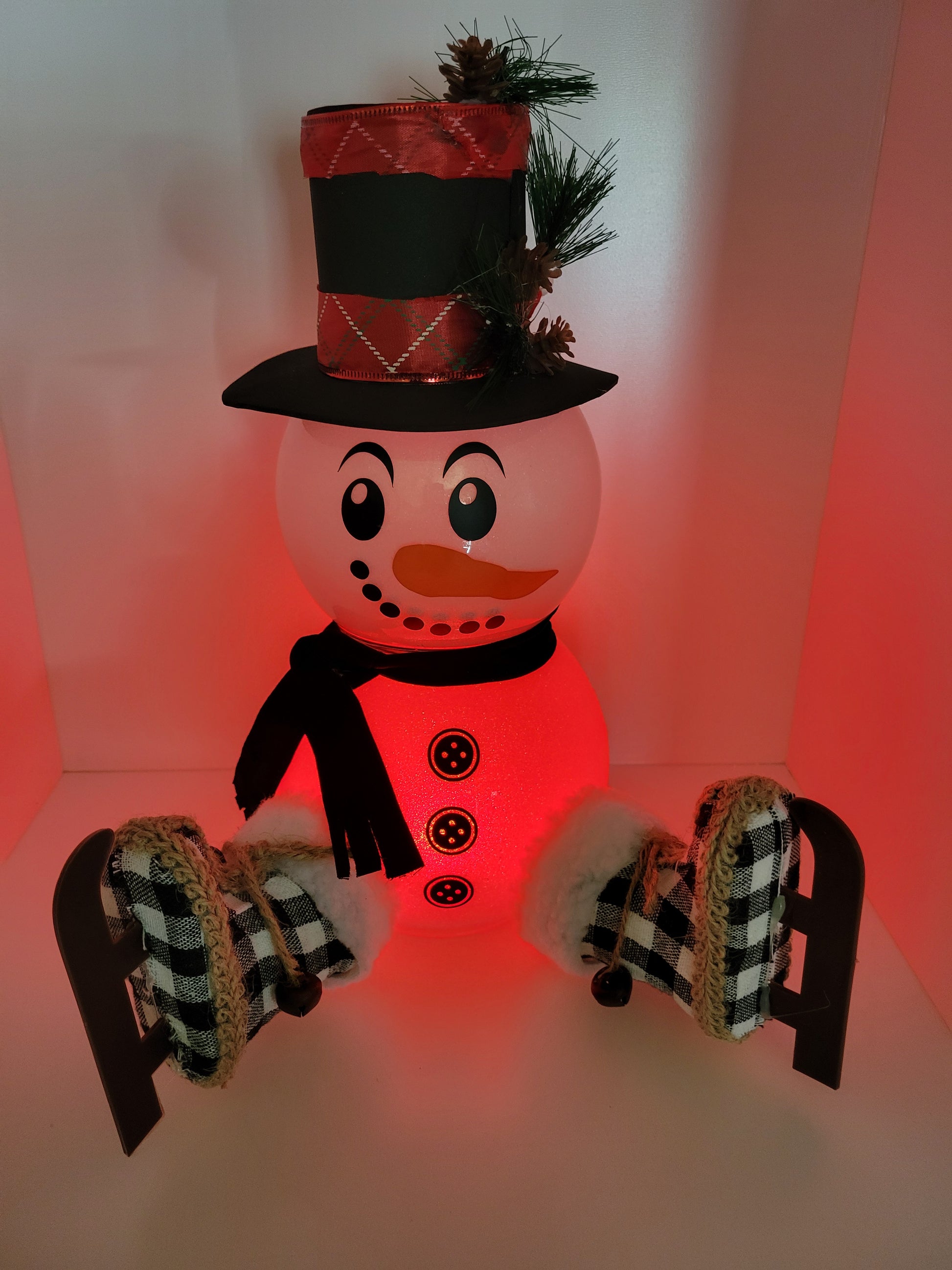 Light-Up Snowman with Black Top Hat and Scarf Decor