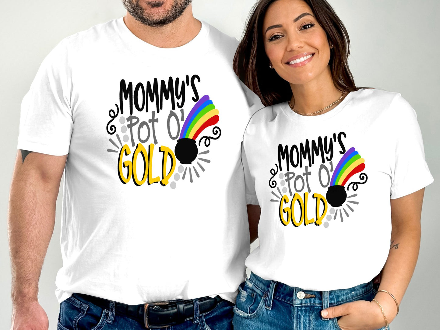 Mommy's pot o gold (St. Patrick's Day T-Shirt)
